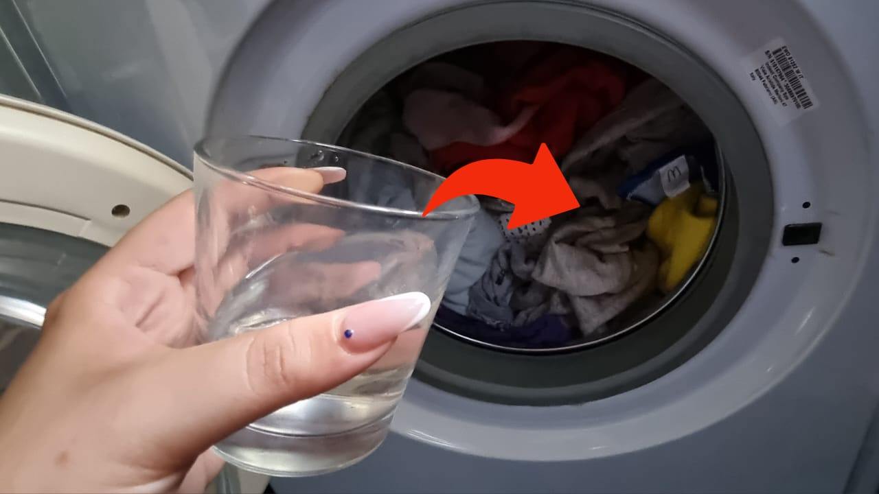 WITH THE GLASS TRICK YOU REMOVE ALL STUBBORN DIRT FROM CLOTHES: LIKE NEW