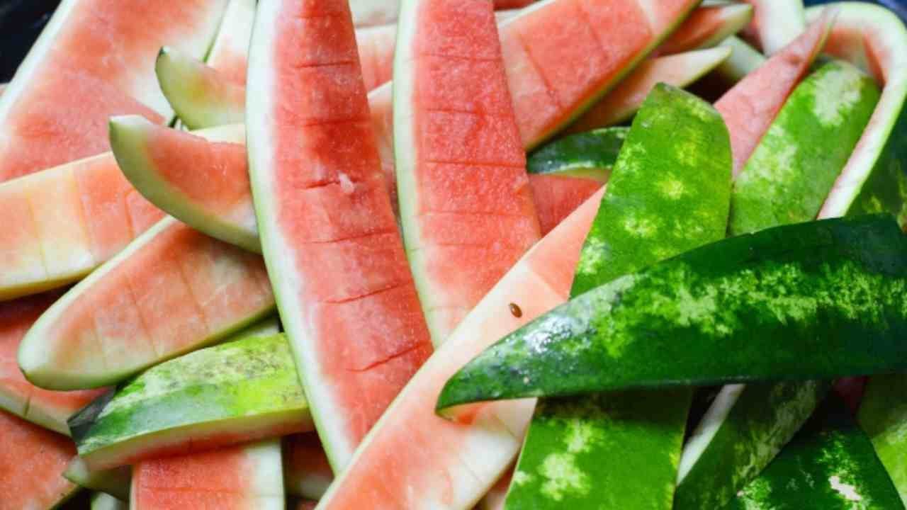 YOU WILL NEVER THROW AWAY WATERMELON PEELS AGAIN: THEY ARE WORTH GOLD REUSED IN THIS WAY