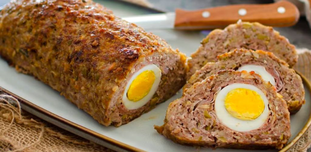 Easter meatloaf: the recipe for the second course with tasty and spectacularly boiled eggs