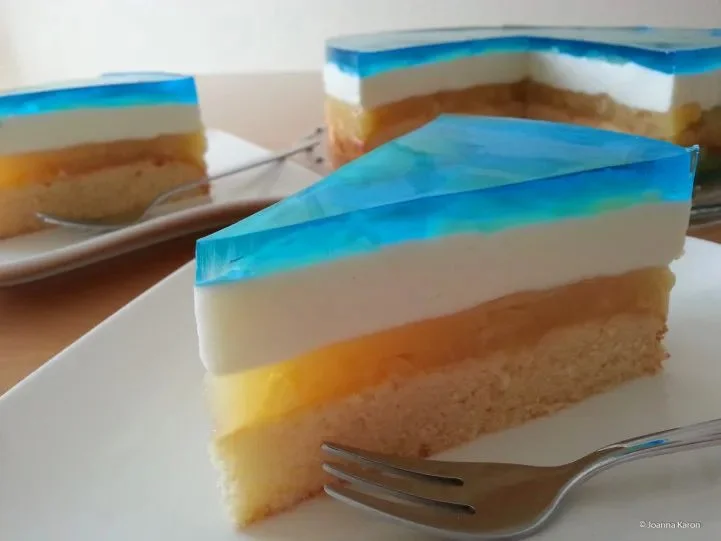 Blue Hawaiian Cake